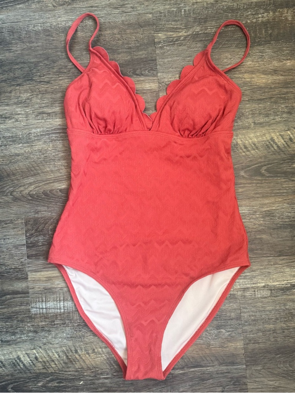 Cupshe Coral Red Scalloped One-Piece Swimsuit